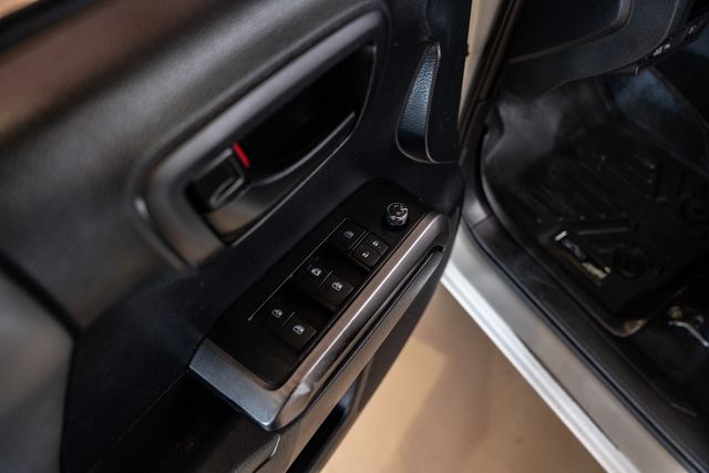 2018 Toyota Tacoma SR5 V6 2018 Toyota Tacoma SR5 V6