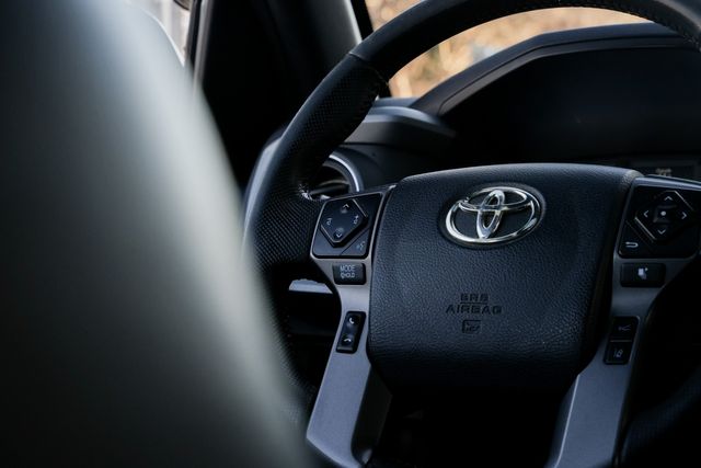 2018 Toyota Tacoma TRD Sport PREMIUM TECH PKG RWD / REGULAR SERVICE | Austin, TX | Rocky Mountain Truck Stop Austin