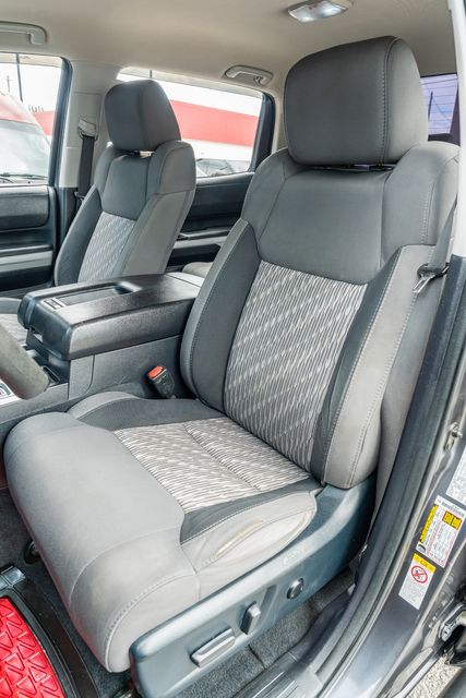 2018 Toyota Tundra SR5 TRD OFF-ROAD 4X4 W/ UPGRADES / TEXAS OWNED | Austin, TX | Rocky Mountain Truck Stop Austin