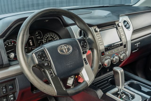 2018 Toyota Tundra SR5 TRD OFF-ROAD 4X4 W/ UPGRADES / TEXAS OWNED | Austin, TX | Rocky Mountain Truck Stop Austin