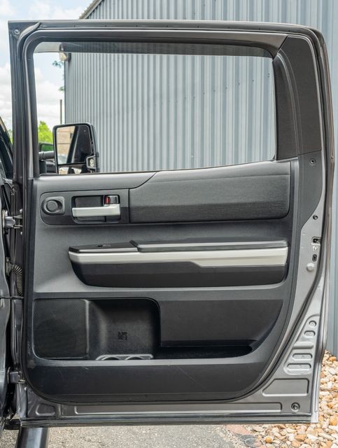 2018 Toyota Tundra SR5 TRD OFF-ROAD 4X4 W/ UPGRADES / TEXAS OWNED | Austin, TX | Rocky Mountain Truck Stop Austin