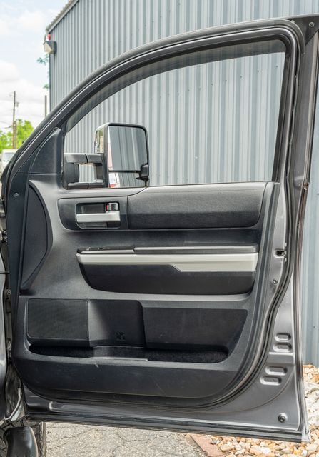 2018 Toyota Tundra SR5 TRD OFF-ROAD 4X4 W/ UPGRADES / TEXAS OWNED | Austin, TX | Rocky Mountain Truck Stop Austin