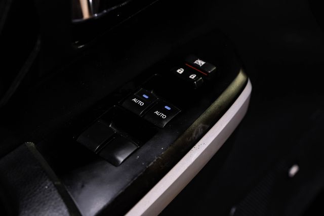 2018 Toyota Tundra Platinum CrewMax 5.7L FFV 4WD | Dallas, TX | East Dallas Diesel 2018 Toyota Tundra Platinum CrewMax 5.7L FFV 4WD | Dallas, TX | East Dallas Diesel