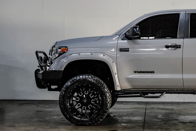 2018 Toyota Tundra SR5 5.7L V8 Pro Comp Lift 22" FUEL 37" X/T Bumpers | Dallas, TX | East Dallas Diesel 2018 Toyota Tundra SR5 5.7L V8 Pro Comp Lift 22" FUEL 37" X/T Bumpers | Dallas, TX | East Dallas Diesel