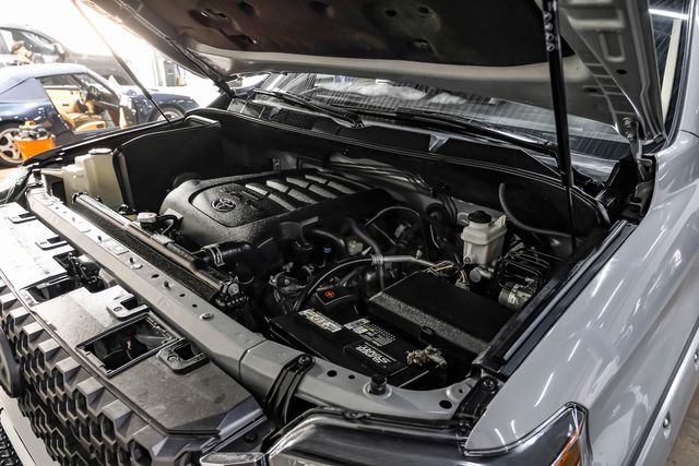 2018 Toyota Tundra SR5 5.7L V8 Pro Comp Lift 22" FUEL 37" X/T Bumpers | Dallas, TX | East Dallas Diesel 2018 Toyota Tundra SR5 5.7L V8 Pro Comp Lift 22" FUEL 37" X/T Bumpers | Dallas, TX | East Dallas Diesel