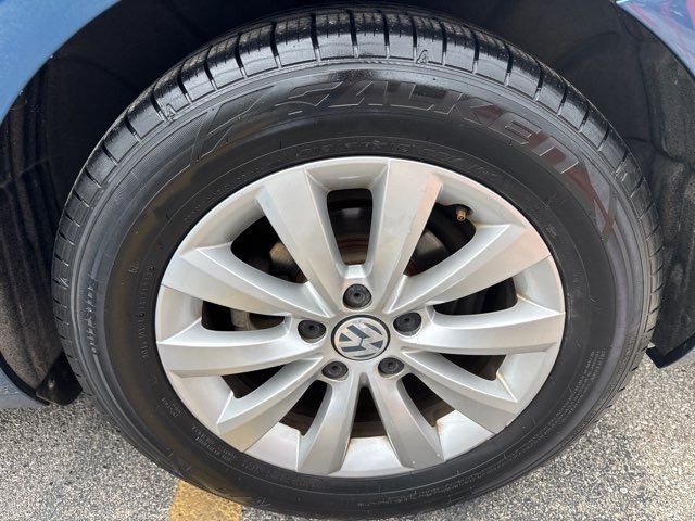 2018 Volkswagen Beetle 2.0T S | San Antonio, TX | Clear Choice Automotive South