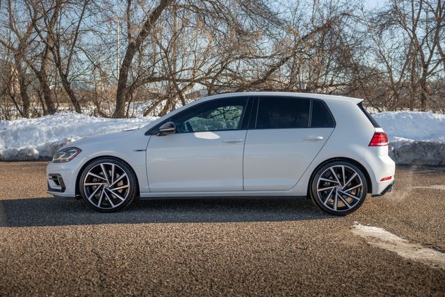 2018 Volkswagen Golf R 4Motion w/ AWD, 292 HP, Heated Seats, Fender Audio 2018 Volkswagen Golf R 4Motion w/ AWD, 292 HP, Heated Seats, Fender Audio