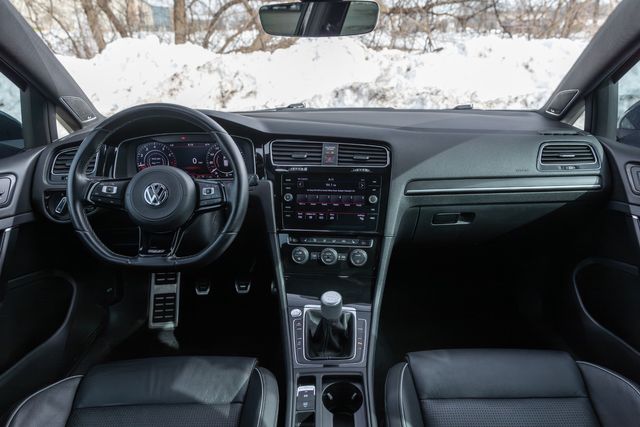 2018 Volkswagen Golf R 4Motion w/ AWD, 29 MPG, Adaptive Cruise, Bluetooth