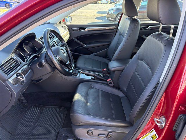 2018 Volkswagen Passat 2.0T SE