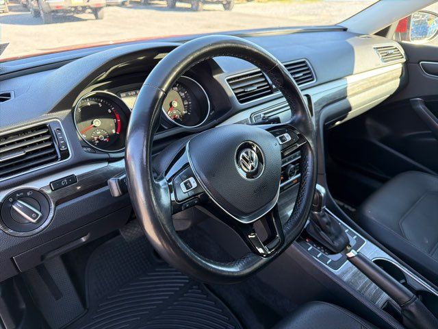 2018 Volkswagen Passat 2.0T SE