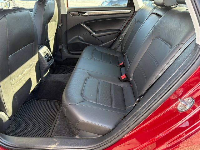 2018 Volkswagen Passat 2.0T SE