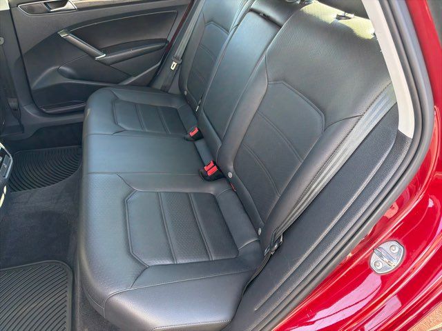 2018 Volkswagen Passat 2.0T SE