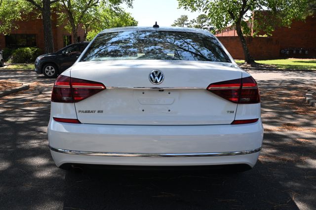 2018 Volkswagen Passat 2.0T SE