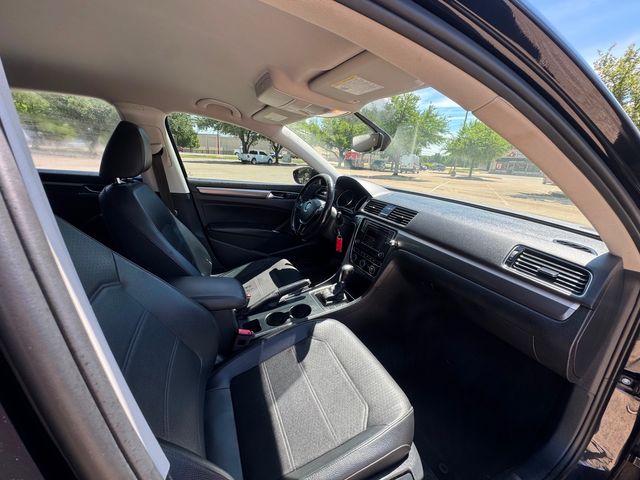 2018 Volkswagen Passat 2.0T R-Line | Plano, TX | Schneck Motor Company