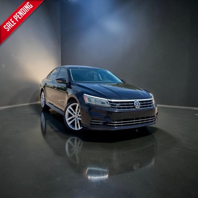 2018 Volkswagen Passat 2.0T R-Line | Plano, TX | Schneck Motor Company