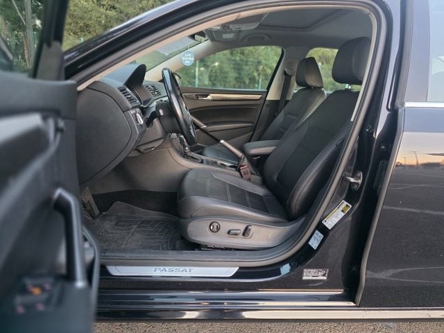 2018 Volkswagen Passat 2.0T SE | Reseda, CA | Angeles Auto Alliance 2018 Volkswagen Passat 2.0T SE | Reseda, CA | Angeles Auto Alliance