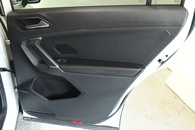 2018 Volkswagen Tiguan 2.0T SEL Premium 4Motion 3rd Row | Branford, CT | Sound Auto Wholesalers 2018 Volkswagen Tiguan 2.0T SEL Premium 4Motion 3rd Row | Branford, CT | Sound Auto Wholesalers