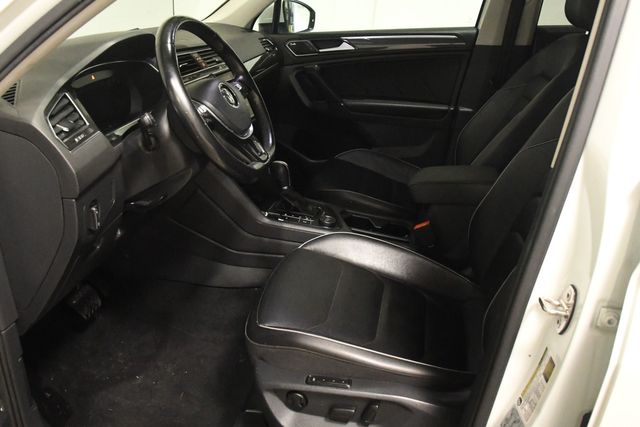 2018 Volkswagen Tiguan 2.0T SEL Premium 4Motion 3rd Row | Branford, CT | Sound Auto Wholesalers 2018 Volkswagen Tiguan 2.0T SEL Premium 4Motion 3rd Row | Branford, CT | Sound Auto Wholesalers