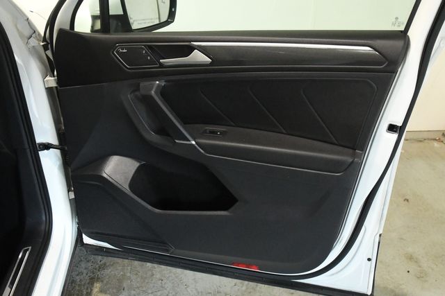 2018 Volkswagen Tiguan 2.0T SEL Premium 4Motion 3rd Row | Branford, CT | Sound Auto Wholesalers 2018 Volkswagen Tiguan 2.0T SEL Premium 4Motion 3rd Row | Branford, CT | Sound Auto Wholesalers