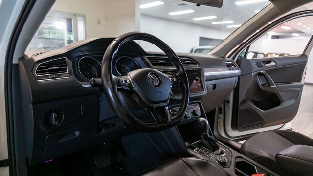 2018 Volkswagen Tiguan SE 3rd row