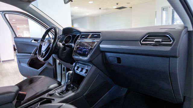 2018 Volkswagen Tiguan SE 3rd row