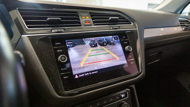 2018 Volkswagen Tiguan SE 3rd row