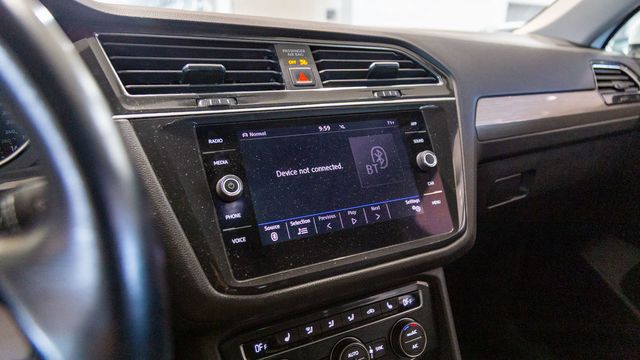 2018 Volkswagen Tiguan SE 3rd row