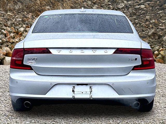 2018 Volvo S90 T5 Momentum