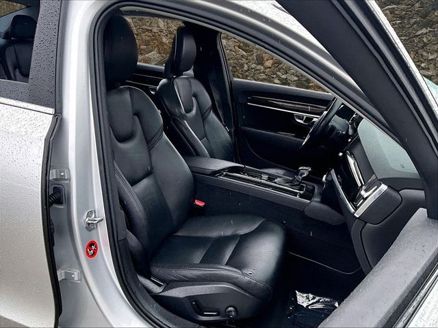 2018 Volvo S90 T5 Momentum
