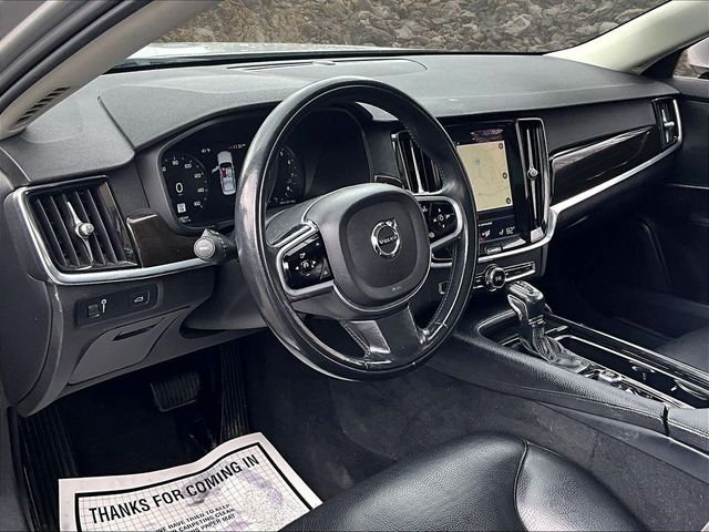 2018 Volvo S90 T6 Momentum