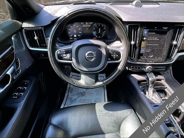 2018 Volvo S90 T6 Momentum