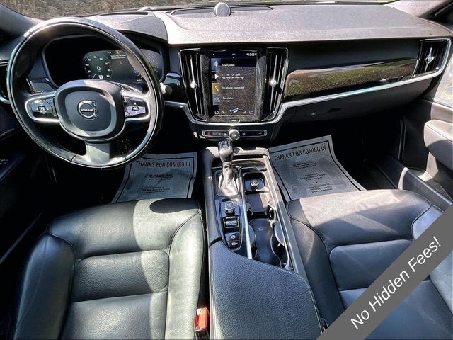 2018 Volvo S90 T6 Momentum