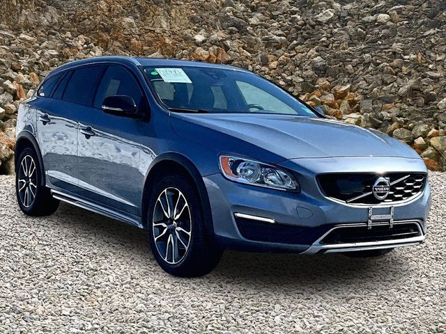2018 Volvo V60 Cross Country T5 Premier