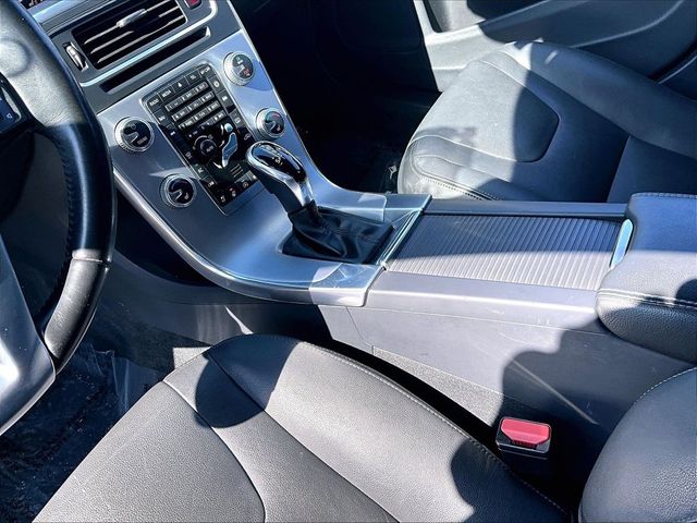 2018 Volvo V60 Cross Country T5 Premier
