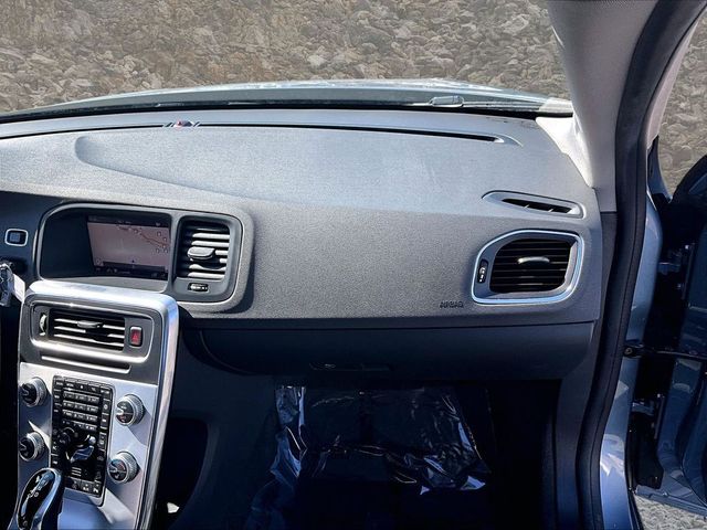 2018 Volvo V60 Cross Country T5 Premier