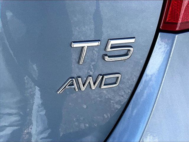 2018 Volvo V60 Cross Country T5 Premier