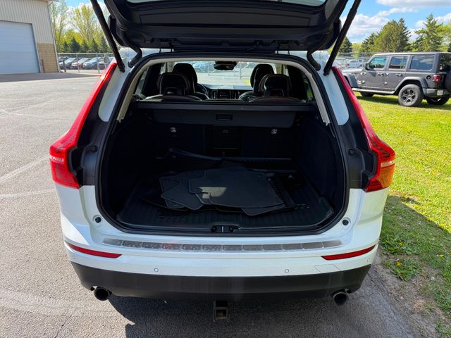 2018 Volvo XC60 T5 Momentum