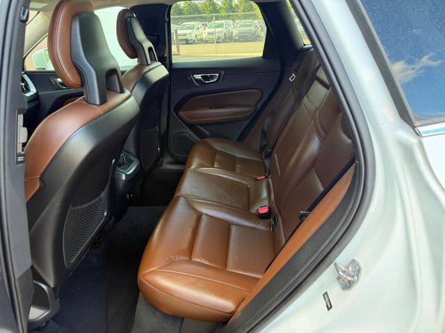 2018 Volvo XC60 T5 Momentum