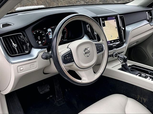 2018 Volvo XC60 T5 Momentum