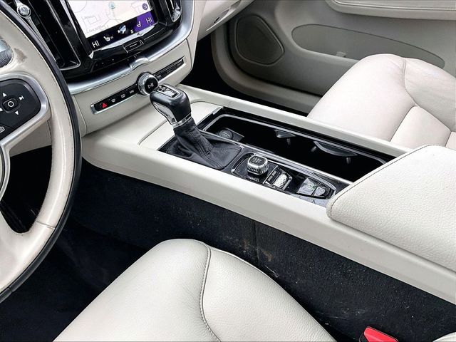 2018 Volvo XC60 T5 Momentum