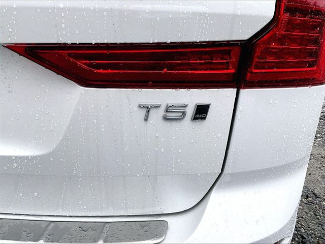 2018 Volvo XC60 T5 Momentum