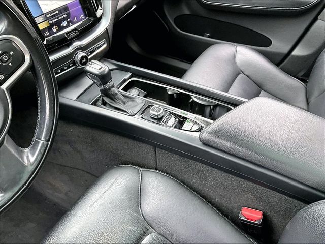 2018 Volvo XC60 T6 Momentum