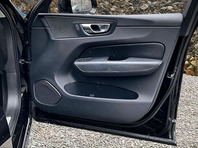 2018 Volvo XC60 T6 Momentum