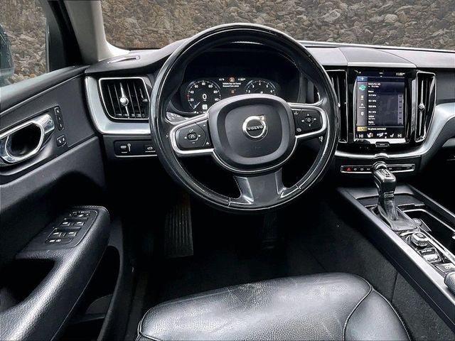 2018 Volvo XC60 T6 Momentum