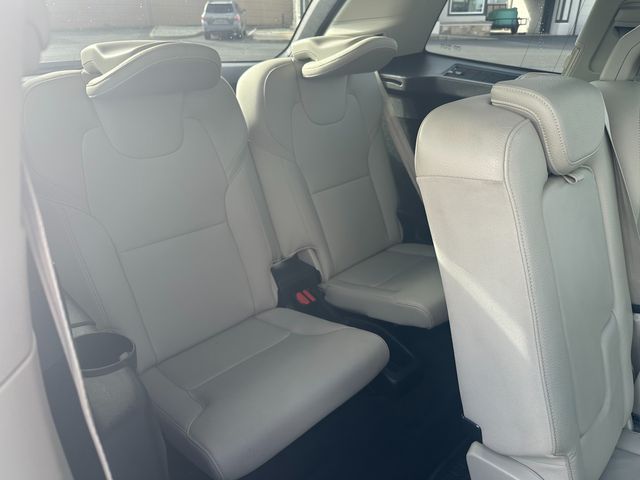 2018 Volvo XC90 T5 Momentum 7-Passenger | Ashland, OR | Ashland Motor Company 2018 Volvo XC90 T5 Momentum 7-Passenger | Ashland, OR | Ashland Motor Company