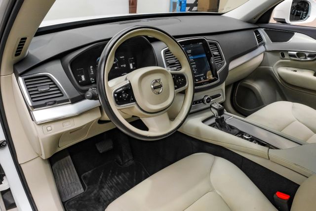 2018 Volvo XC90 T5 Momentum 7-Passenger