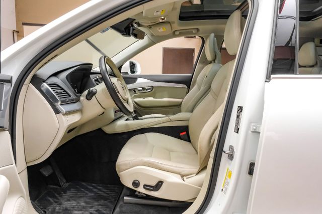 2018 Volvo XC90 T5 Momentum 7-Passenger