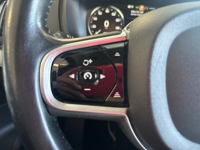 2018 Volvo XC90 T6 Momentum | Rome, GA | Knight's Car Store 2018 Volvo XC90 T6 Momentum | Rome, GA | Knight's Car Store