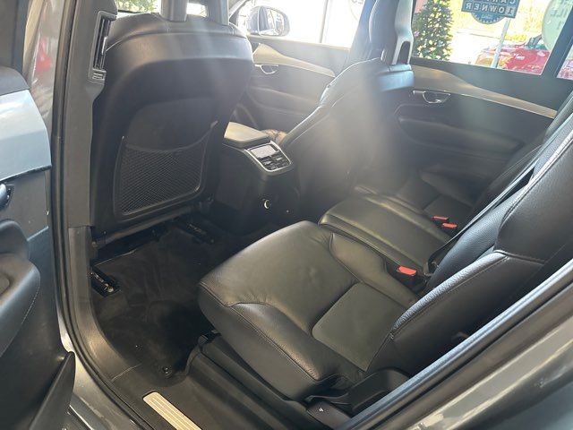 2018 Volvo XC90 T6 Momentum | Rome, GA | Knight's Car Store 2018 Volvo XC90 T6 Momentum | Rome, GA | Knight's Car Store