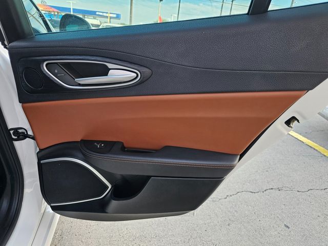 2019 Alfa Romeo Giulia RWD | Brownsville TX | English Motors 2019 Alfa Romeo Giulia RWD | Brownsville TX | English Motors